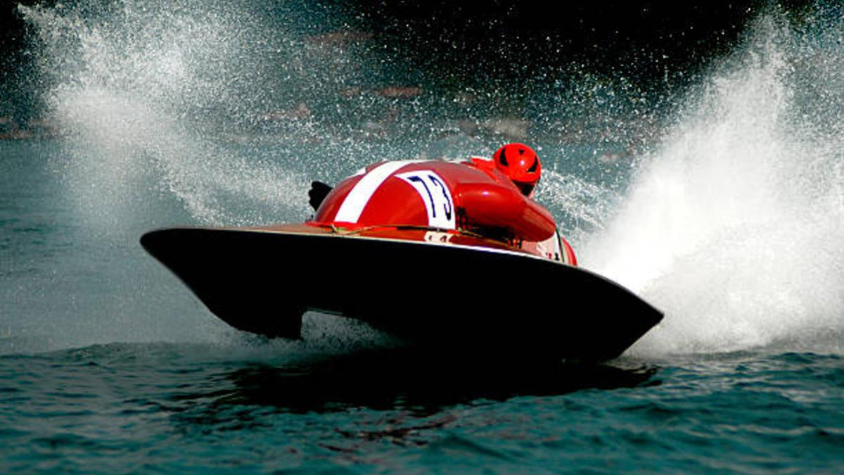 В Конаеве откроют завод спортивных катеров и академию пилотов F1H2O