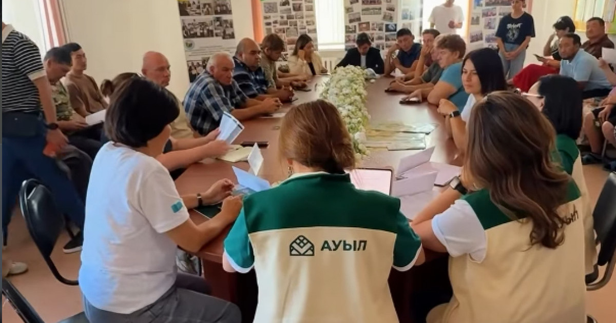  «Ауыл» партиясының өкілдері Ақмола облысында колледж ұстаздарымен кездесті 
