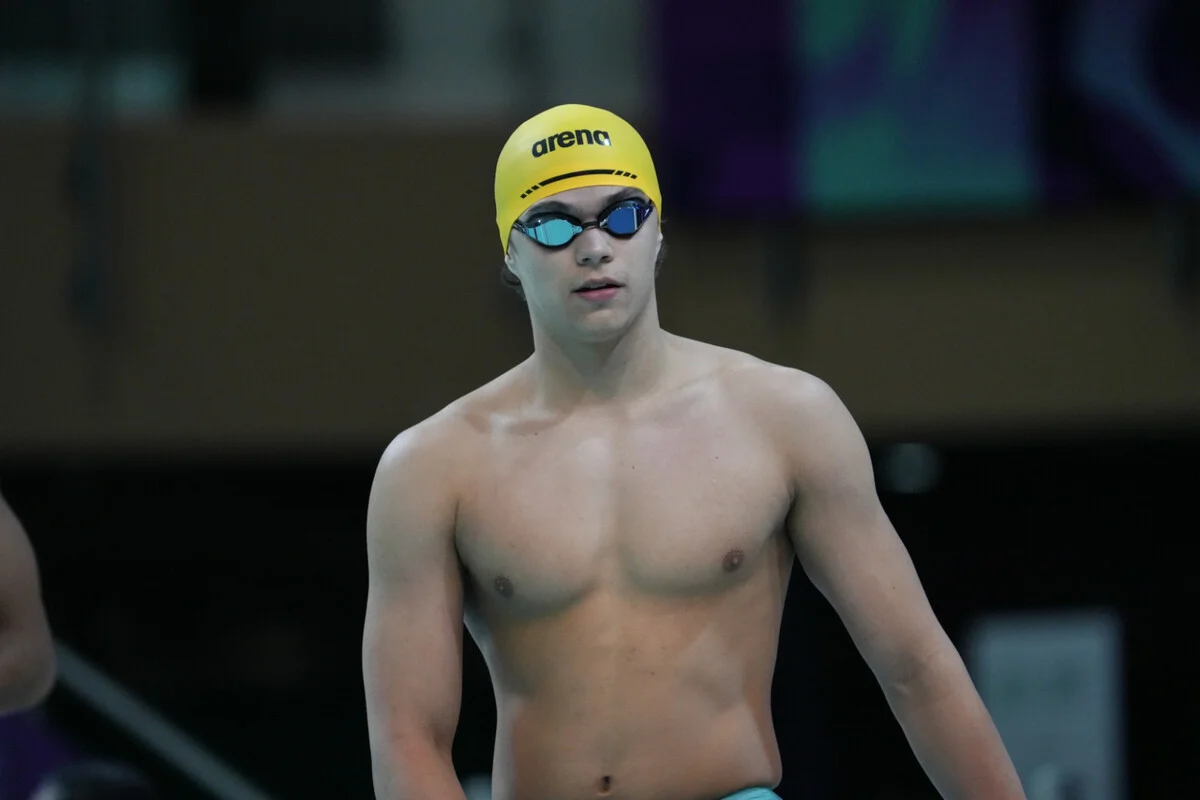 Казахстанские пловцы завоевали 17 медалей на международном турнире в США