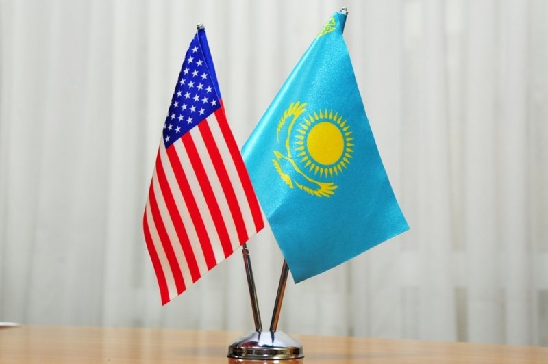 США хотят отменить старые ограничения ради сближения с Казахстаном