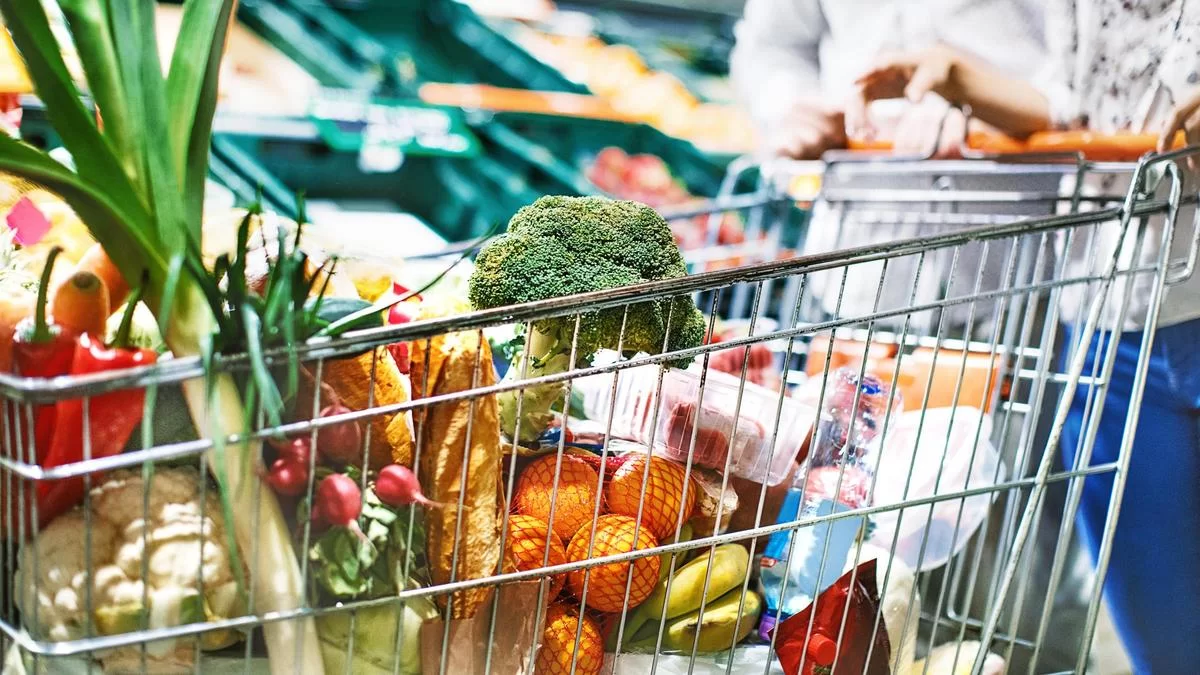 Цены на продукты в Астане резко изменились: что подорожало, а что стало дешевле