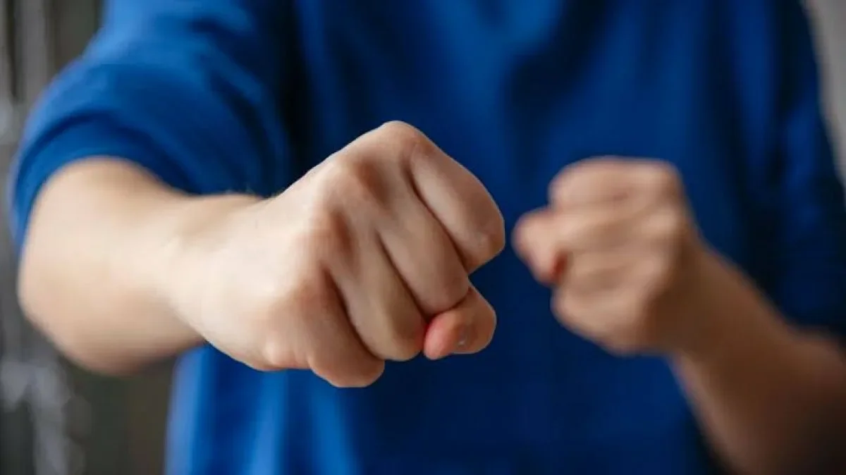 Уголовное дело заведено на подростков, жестоко избивших школьника в Актау
