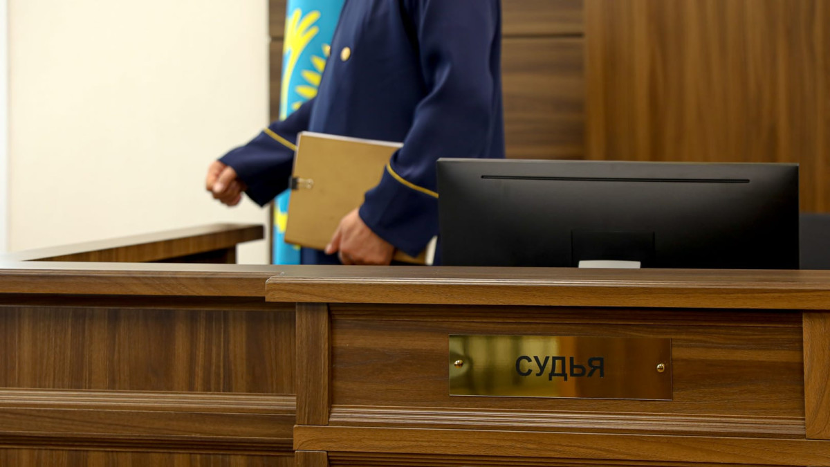 Жителя Жанаозена осудили на 10 лет за убийство рабочего из Узбекистана
