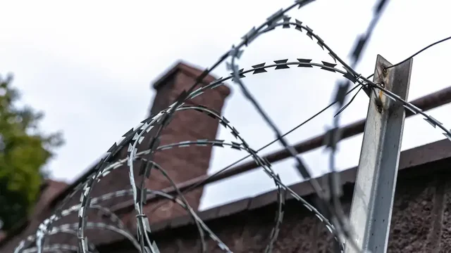 Абай облысында бұрынғы әйелін битамен өлтірген ер адам 12 жылға сотталды