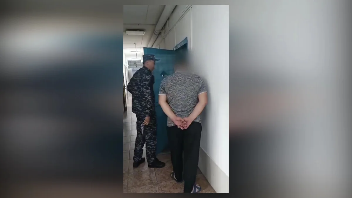 Преследовал спустя 3 года после расставания: в отношении жителя Актюбинской области завели уголовное дело за «сталкинг»