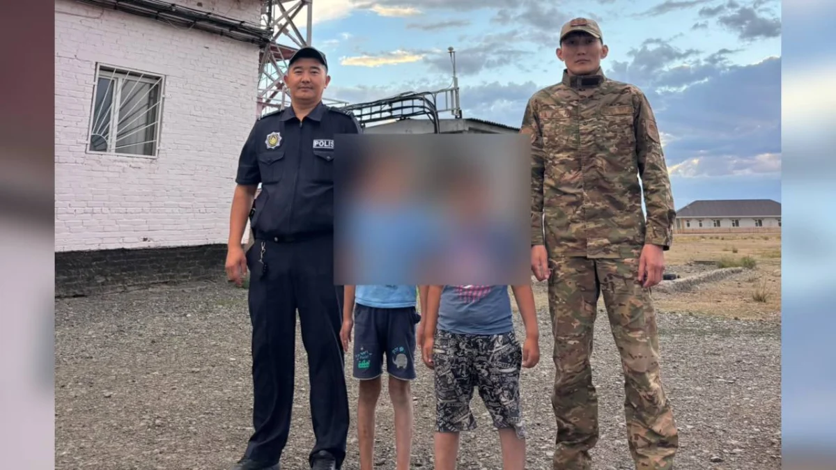 Двух детей сняли с телевышки в ВКО