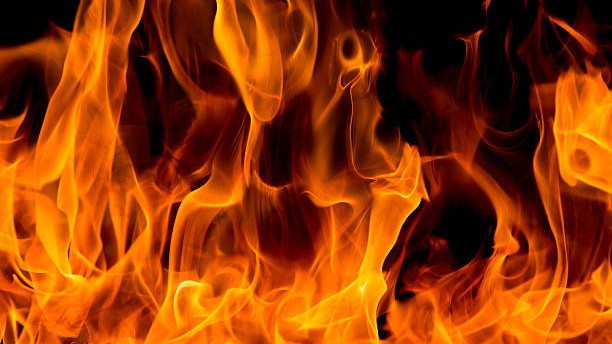 Қытайдағы алау мерекесінде 16 адам күйіп қалды