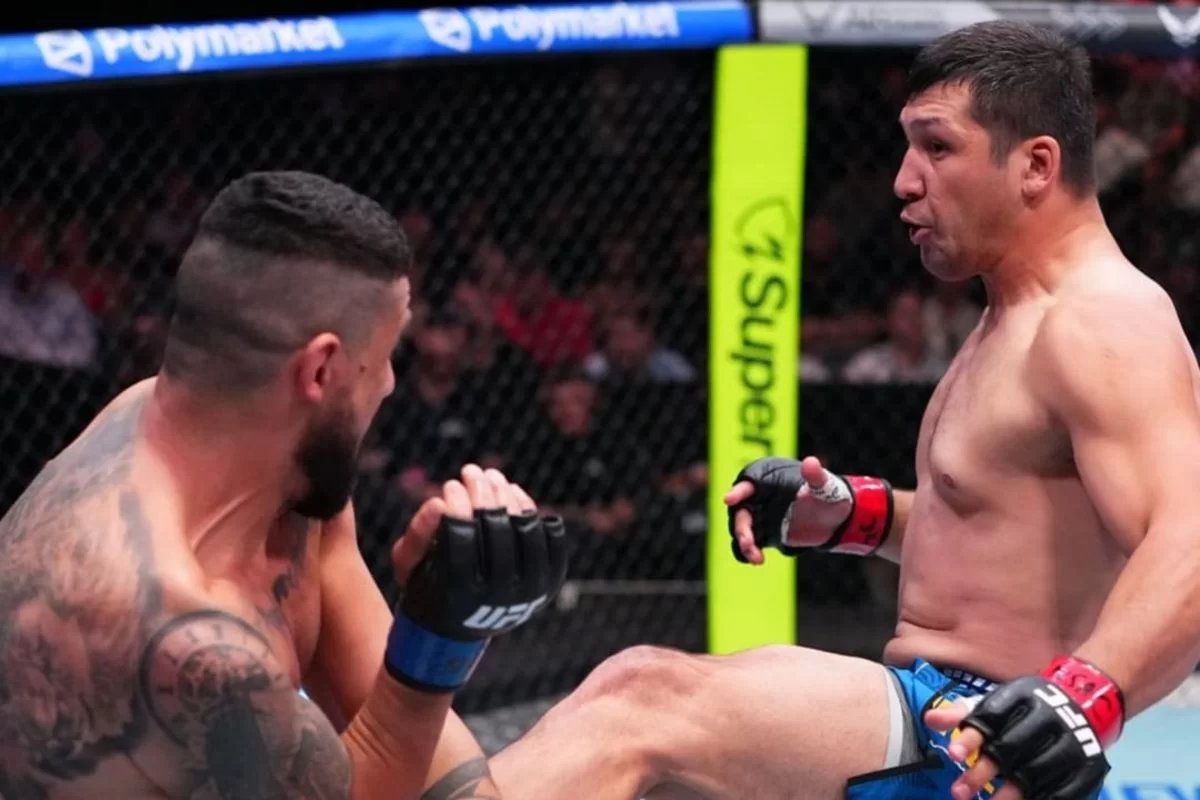 Дияр Нұрғожай UFC-де қарсыласын сұмдық нокаутпен сұлатты (ВИДЕО)