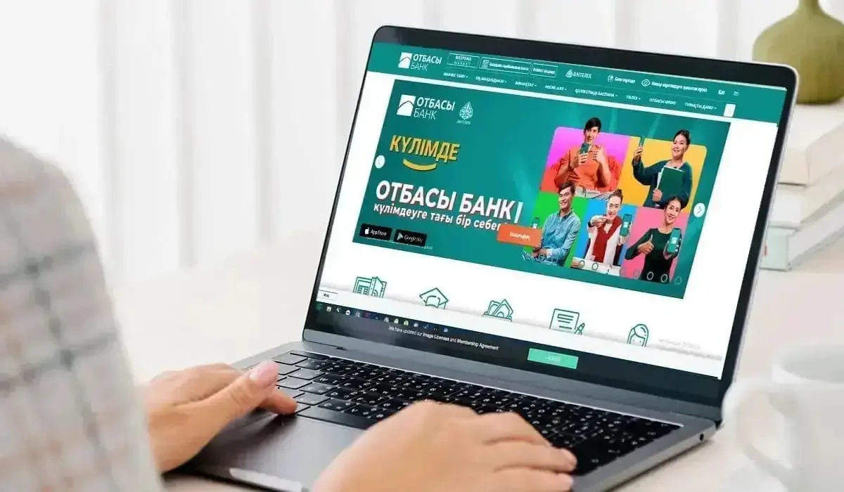 Тұрғын үй кезегін жылжыту үшін сыйақы алған: «Отбасы банк» екі қызметкерін жұмысынан қуып жіберді