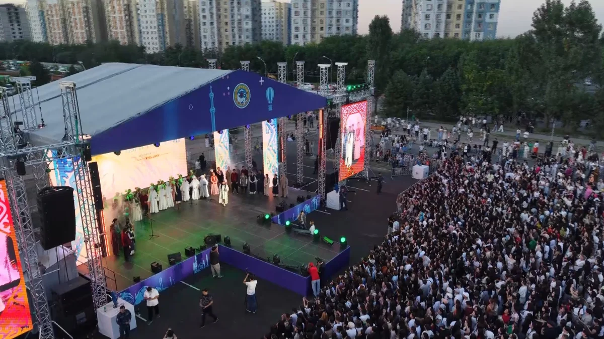 Almaty Summer Fest: наследие Абая объединило тысячи зрителей