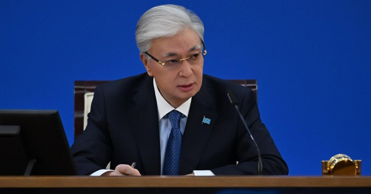 Тоқаев Шавкат Рахмоновқа әкесінің қазасына байланысты көңіл айтты 