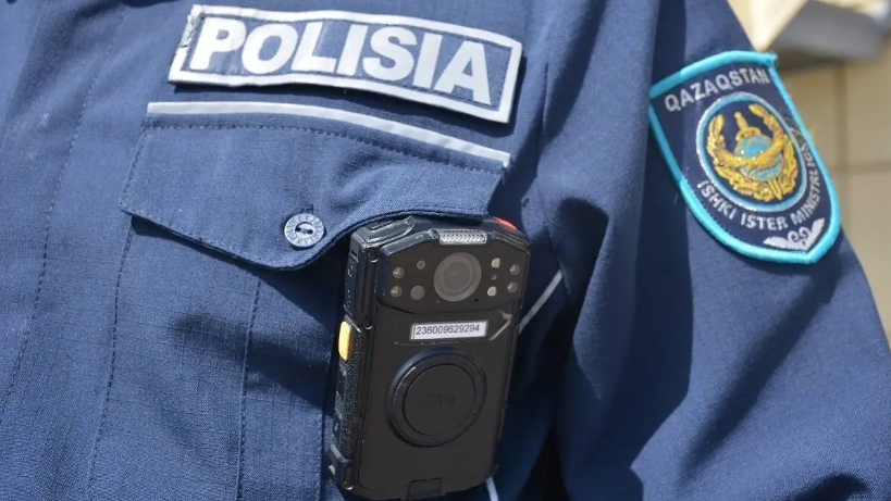 Астанада көпір астында пиротехника іске қосқан ер адам 5 тәулікке қамалды