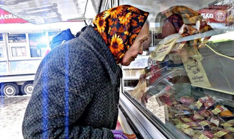 Обед с мясом стал роскошью для казахстанских пенсионеров - статистика