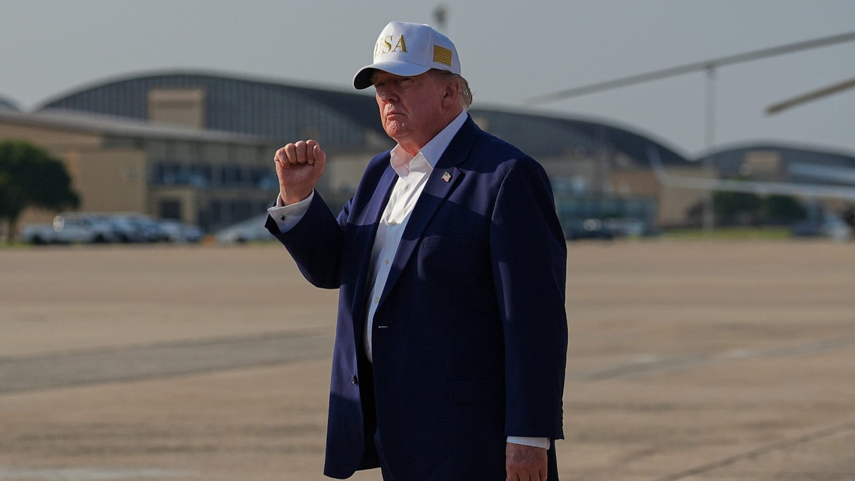 Трамп потребует от Ирана компенсацию на будущих мирных переговорах