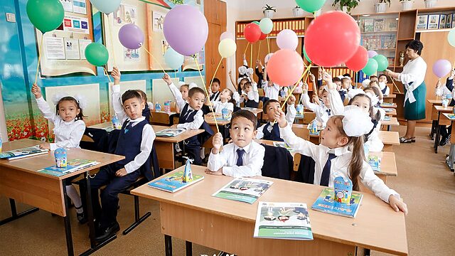 Бірінші класс оқушыларының басым бөлігі қазақ тілінде білім алады
