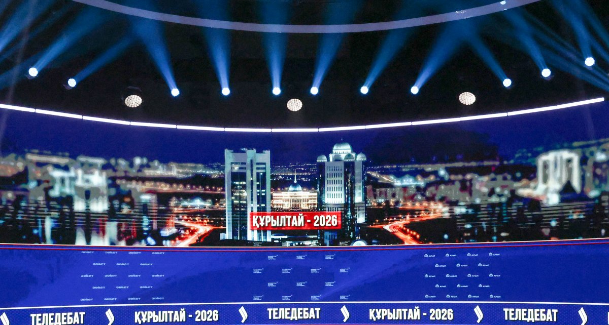 Семь партий, 14 спикеров и формат "Уәде": как прошли дебаты на Jibek Joly