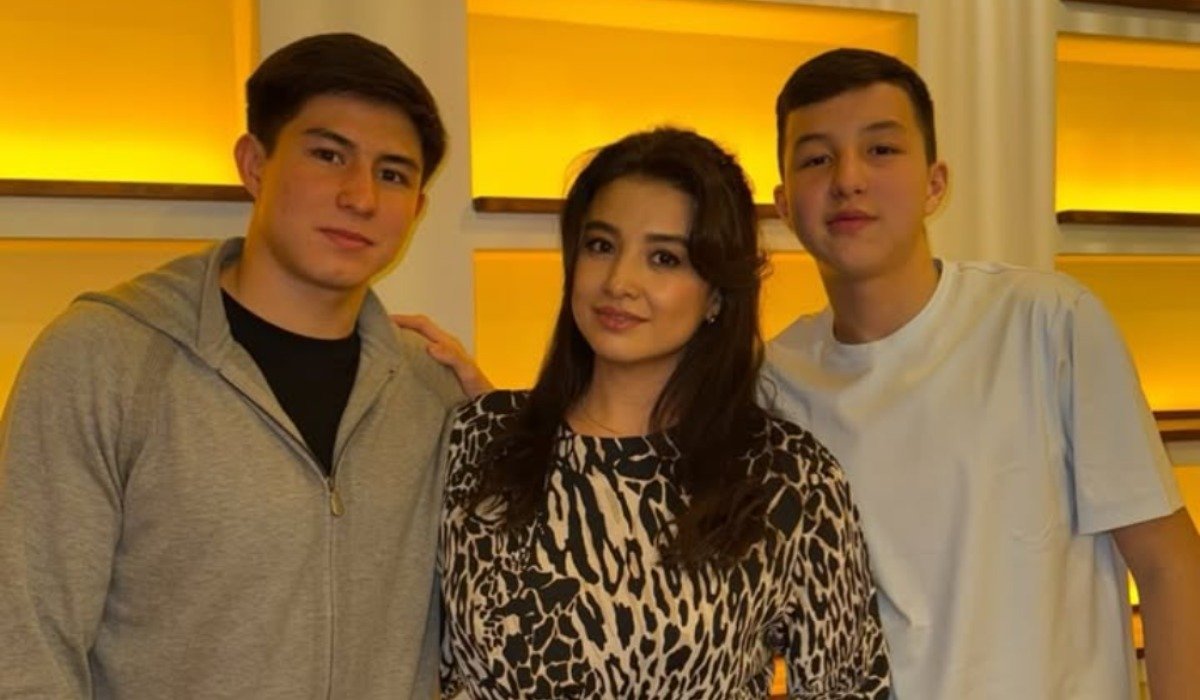 Семья поздравила Дастана Сатпаева с 18-летием