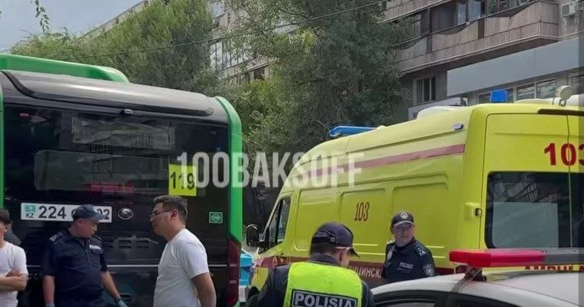  Алматыда автобус жүргізушісі әйел адамды қағып, мерт қылды 