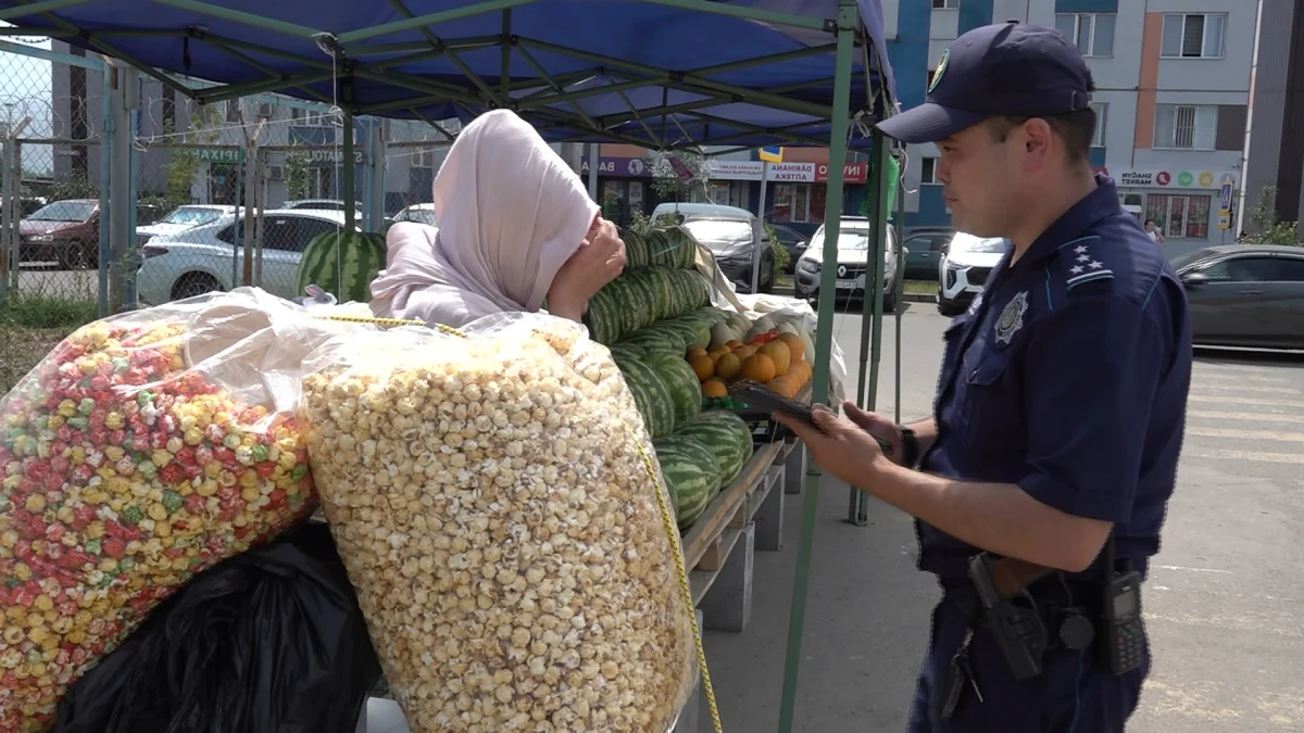 Заңсыз сауда: Наурызбай ауданында 3500-ден астам кәсіпкер әкімшілік жазаға тартылды