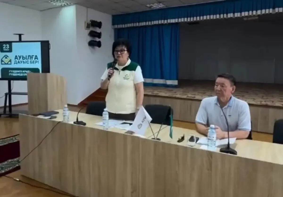 «Ауыл» партиясы Тараз тұрғындарымен білім және ғылым мәселелерін сөз етті