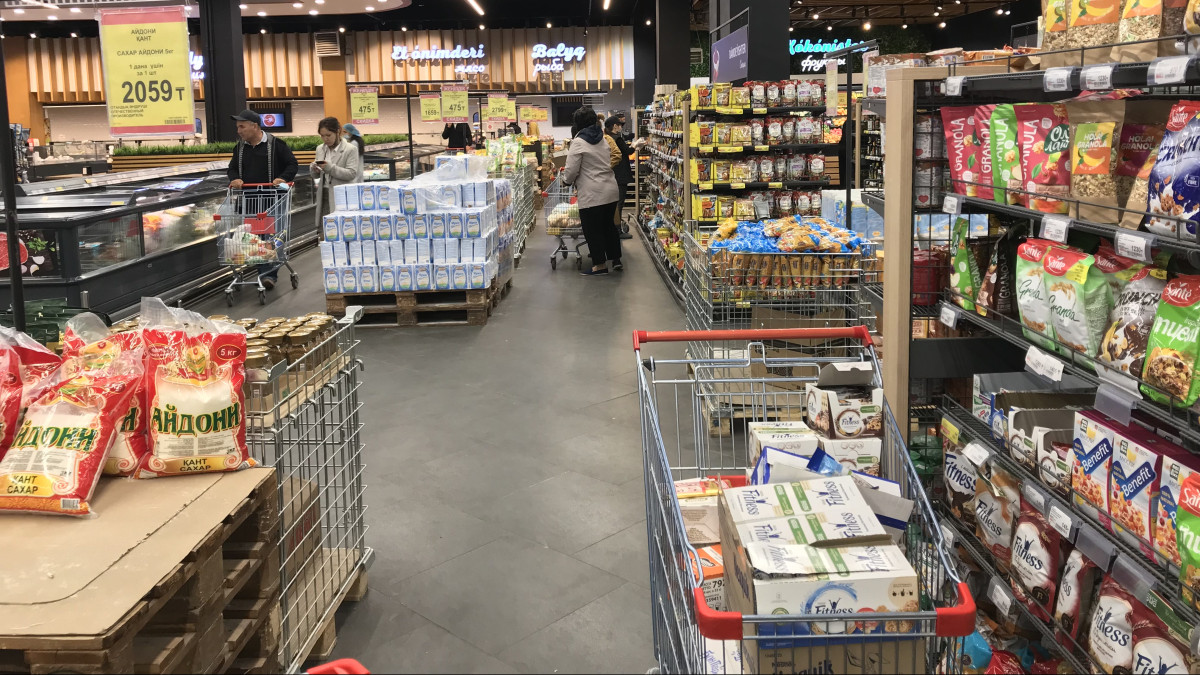 Какие продукты подешевели в Казахстане за последнюю неделю