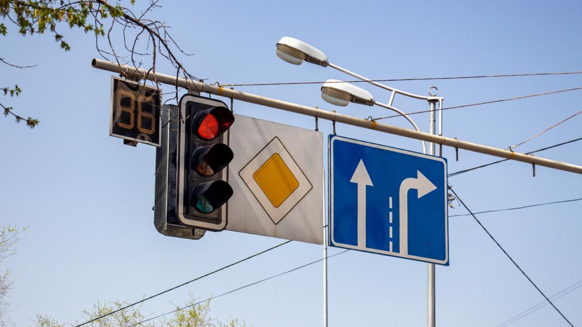 Восстановление после блэкаута в Алматы: заработали 90% светофоров