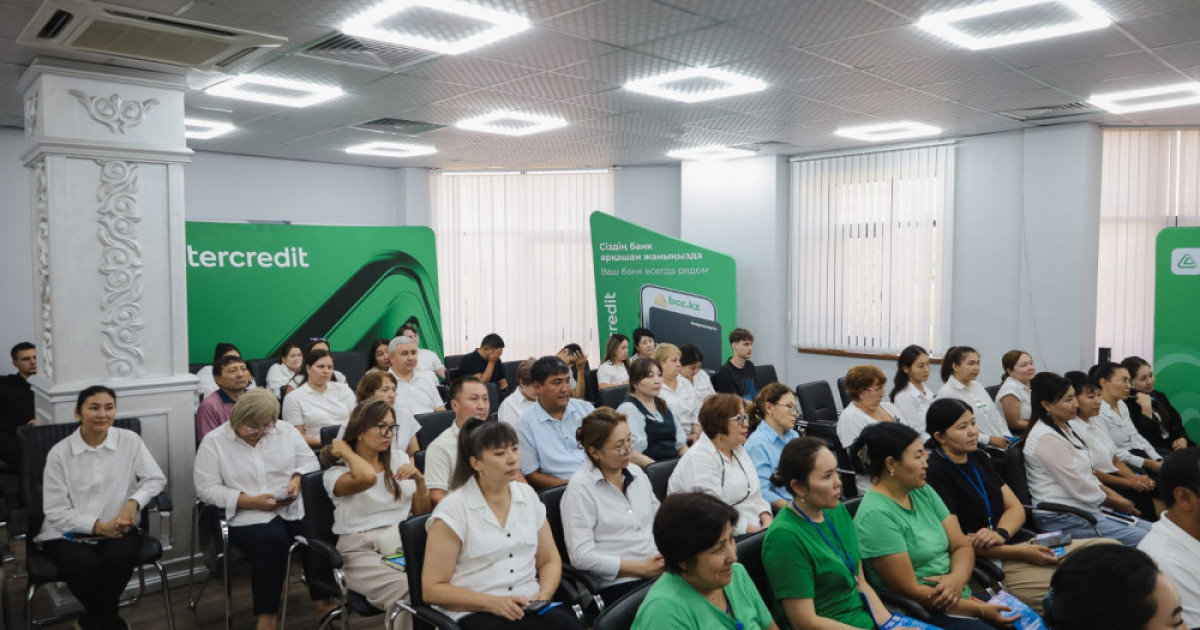   Қарыз мәселесінен салық реформасына дейін: «Ақ жол» ШҚО-да маңызды кездесу өткізді   