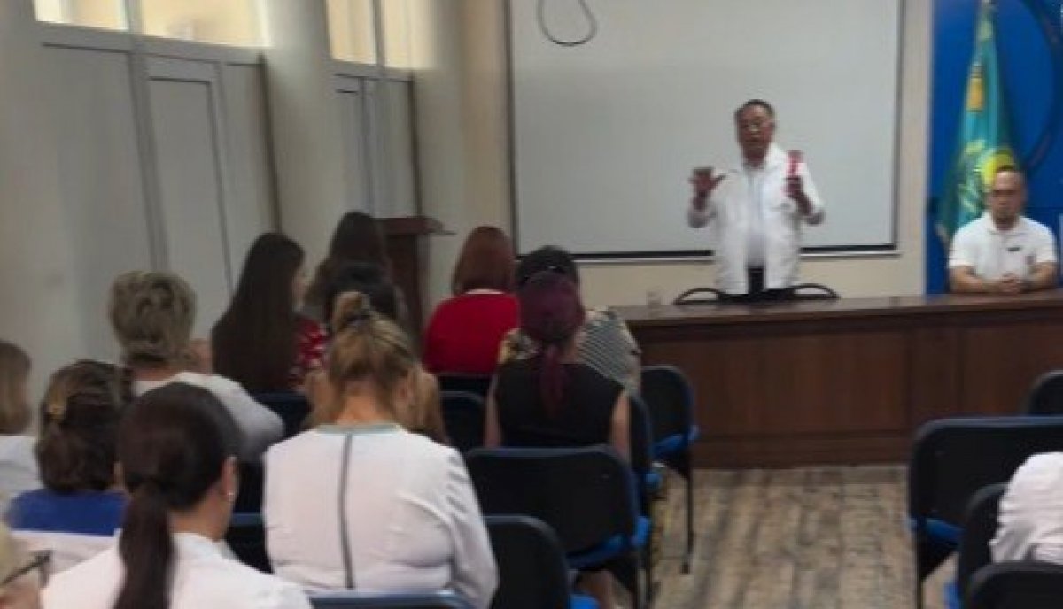 Развитие здравоохранения и поддержку медиков обсудили в НПК в Сарани