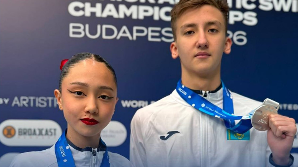 Казахстанский дуэт завоевал серебро юниорского чемпионата мира по артистическому плаванию