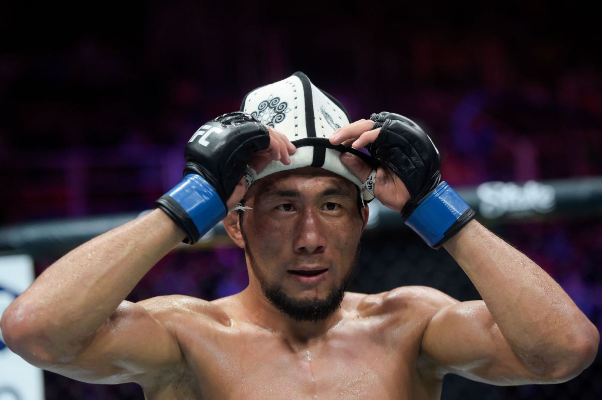 Қырғыздың танымал файтері UFC 330 турнирінде мерзімінен бұрын жеңіліп қалды