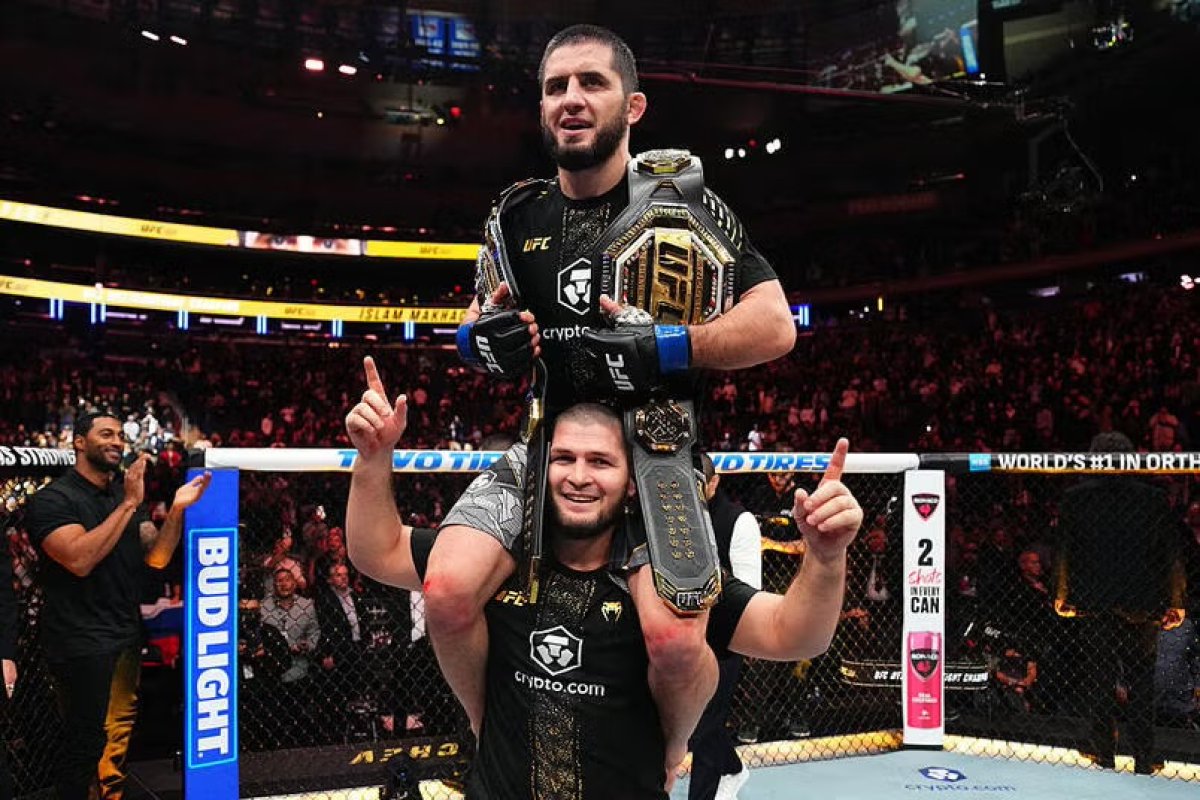 Махачев сравнялся с Хабибом по победам и установил рекорд UFC