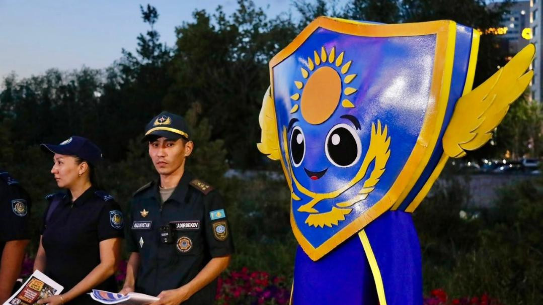 В Астане устроили рейд у набережной: искали нарушителей чистоты и порядка