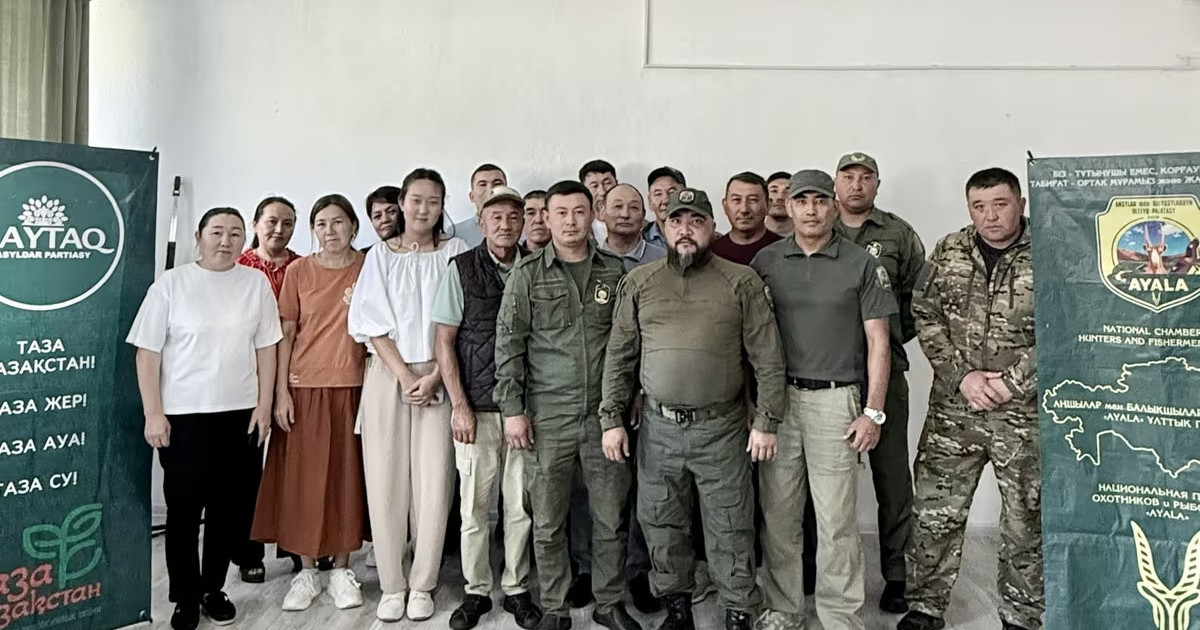  «Байтақ» партиясының кандидаттары «Көлсай көлдері» табиғи паркінің ұжымымен кездесті 