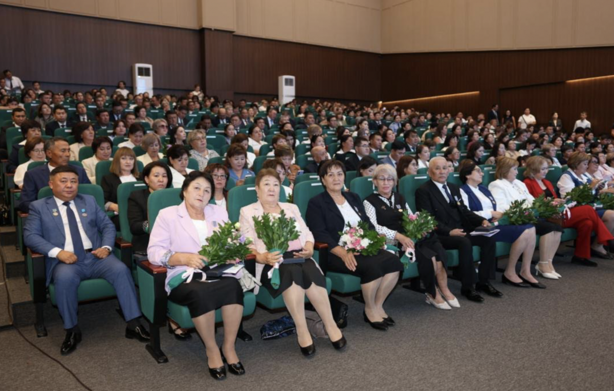Сфере образования – особое внимание