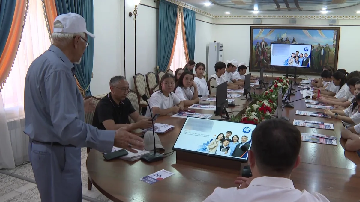ЖСДП өкілдері тұрғындармен кездесті