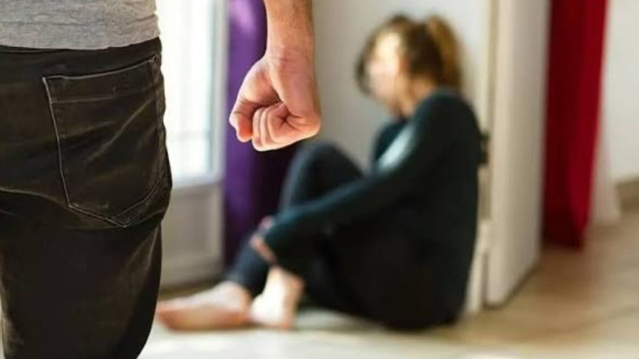 «Әйелге әлімжеттік жасау – адамдықтың ең төменгі шегі»: Димаш Құдайберген зорлық-зомбылықты қатаң айыптады