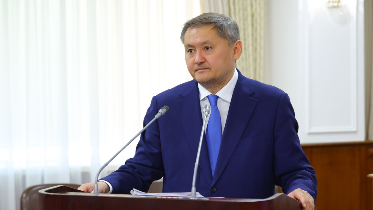 Саясат Нурбек прокомментировал скандал вокруг De Montfort University Kazakhstan