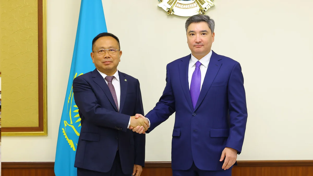 Олжас Бектенов обсудил с главой Hunan Junxin Environmental Protection Дай Даого перспективы расширения сотрудничества в области утилизации отходов