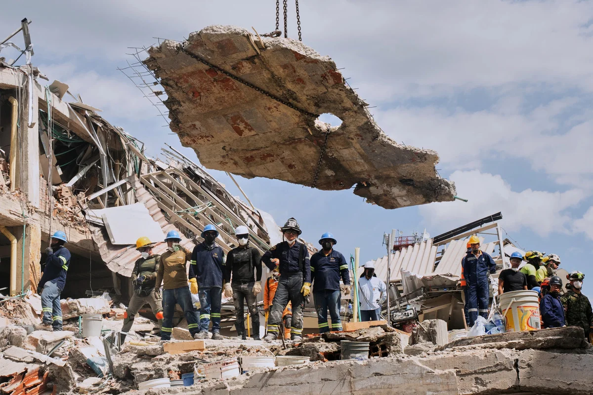 Число жертв мощного землетрясения в Колумбии достигло 314