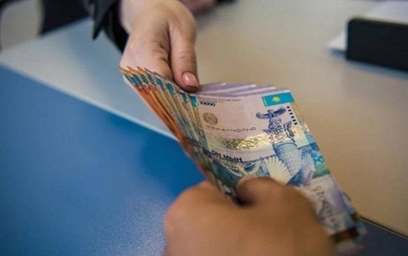 Казахстанцам дадут 14 дней, чтобы вернуть беззалоговый кредит