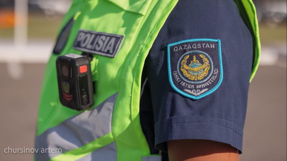 Көлік нөмірін төңкеріп таққан: Астанада жүк көлігінің жүргізушісі жауапқа тартылды