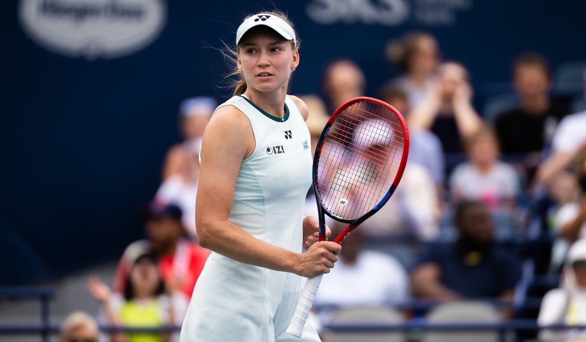 Рыбакина снялась с матча и потеряла шанс стать №1 WTA