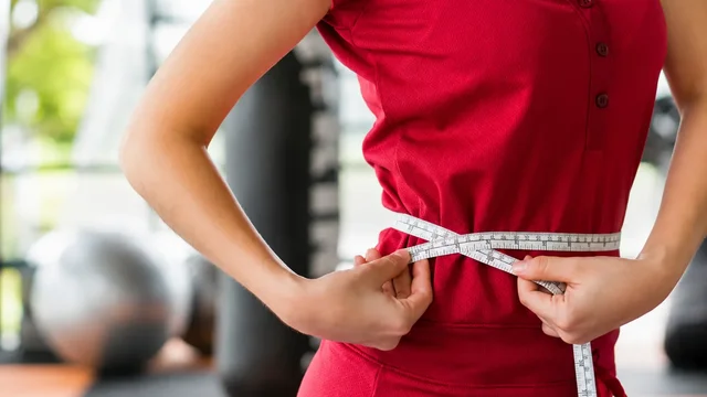 Диетасыз әрі спортсыз арықтауға бола ма? Салмақ тастауға көмектесетін 7 әдет