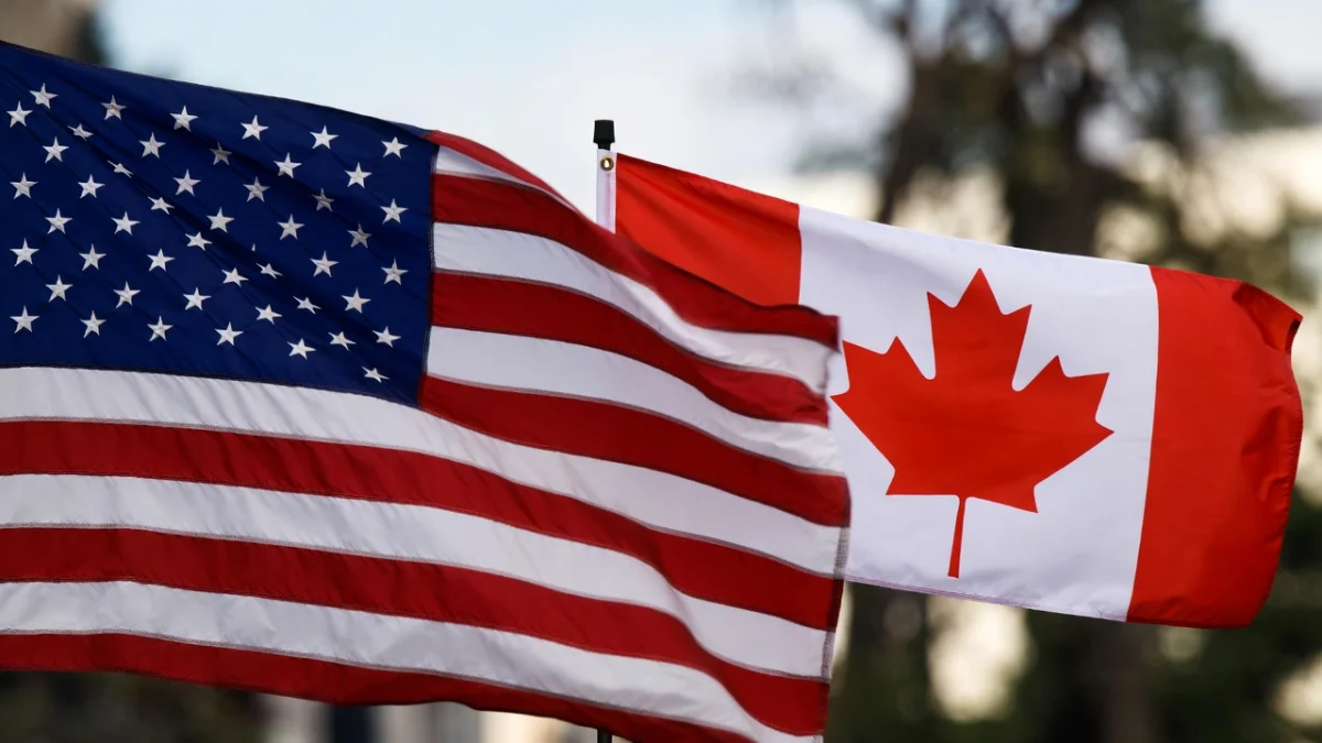 США ввели 50-процентные пошлины на часть товаров из Канады