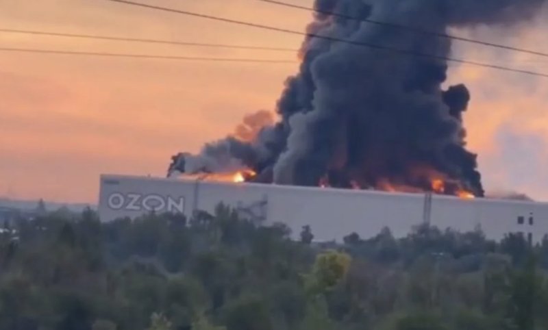 В России впервые беспилотники атаковали склад Ozon