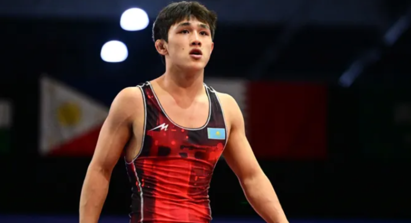 Казахстанец завоевал серебро чемпионата мира по борьбе
