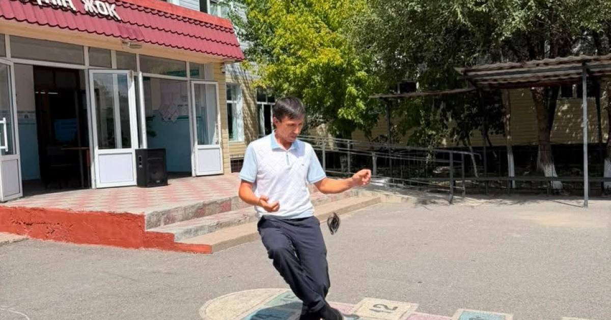  Шымкентте сайлау учаскесінде асық ату, шахмат және дойбыдан жарыс өтті 
