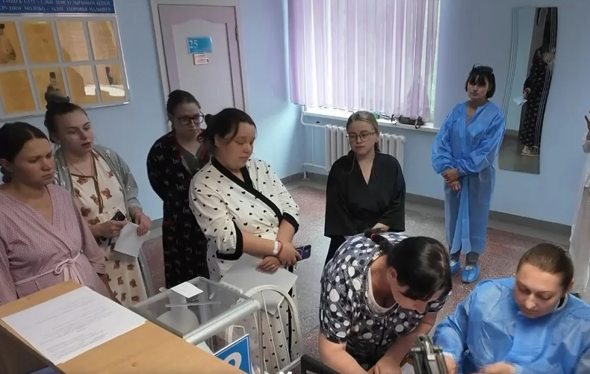 Выборы в Құрылтай: как голосовали в перинатальном центре