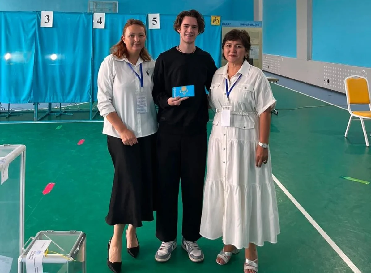 Алматыда Олимпиада чемпионы Михаил Шайдоров дауыс берді