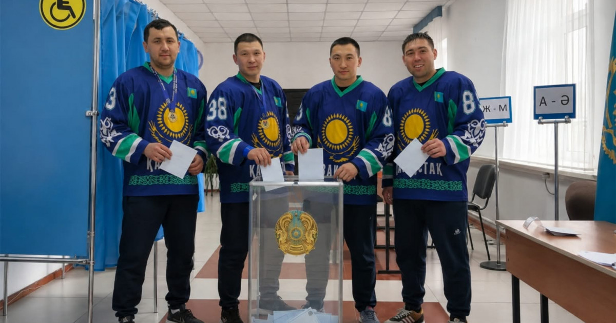  «Қойгелді» хоккейшілері сайлауға біртұтас ұжым болып қатысты   